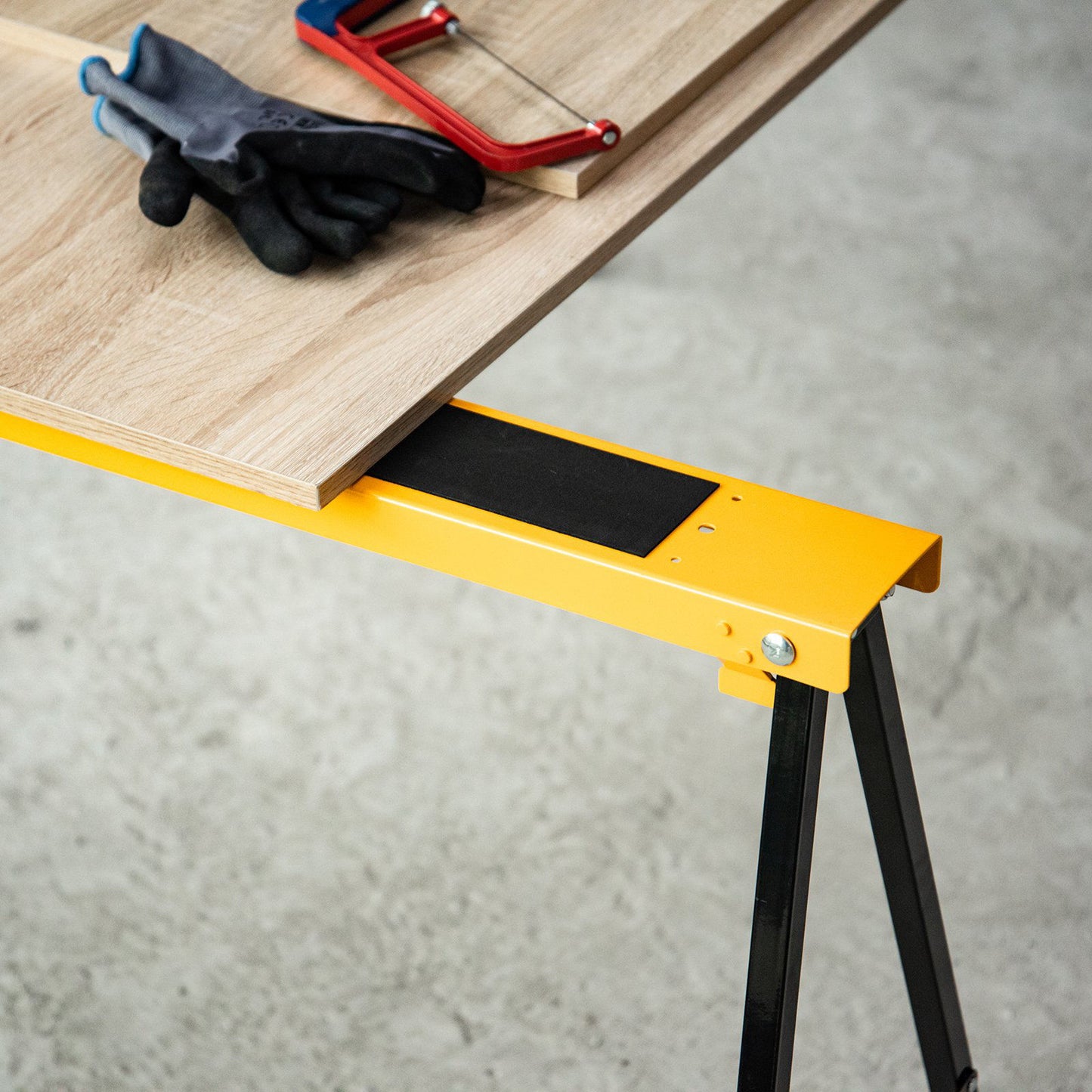 Nancy's Allard Work Trestle - Oranje, Zwart - Staal - 39,17 cm x 19,68 cm x 30,7 cm