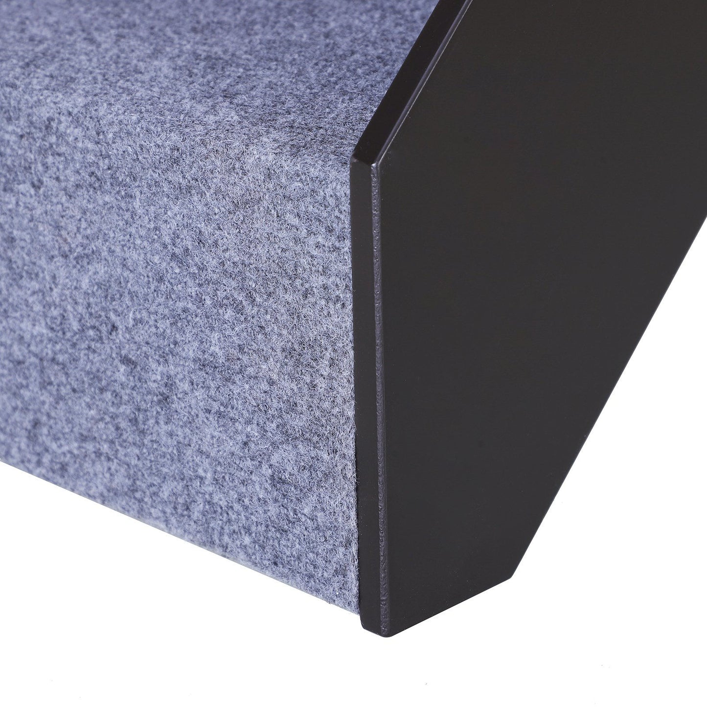 Nancy's Alta Vista Pet Stairs Met Tapijt - Grijs, Bruin - Gefabriceerd Hout, Vilt - 18,3 cm x 21,65 cm x 25,19 cm