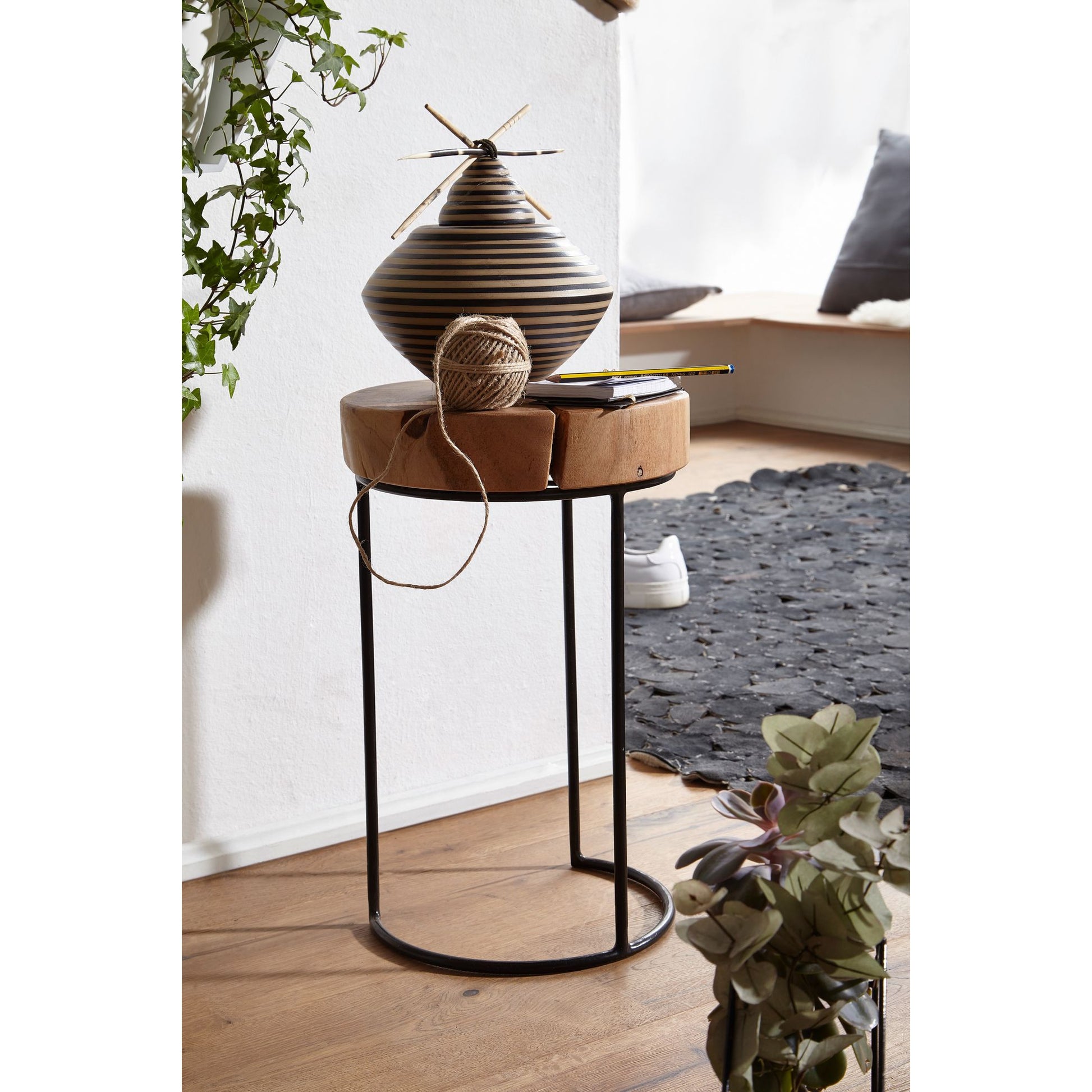Nancy's Mankato Bijzettafel - Massief Acacia Hout - Massief Houten Bijzettafel - Bijzettafeltje - Salontafel