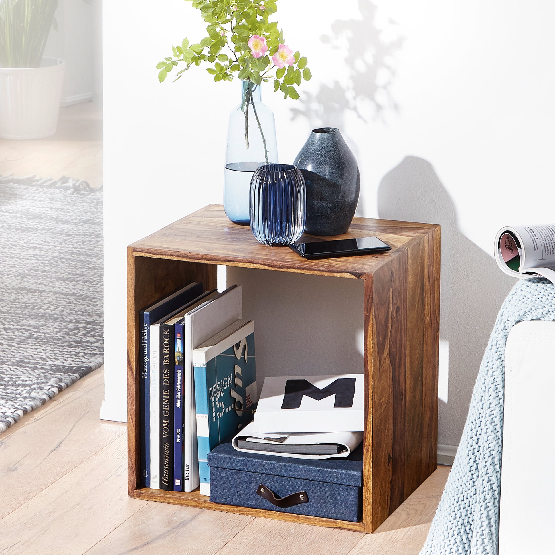 Nancy's Winona Bijzettafel - Kubus Bijzettafel - Vierkante Bijzettafel - Sheesham Hout - Massief Houten Sheesham - 43.5 x 43.5 cm
