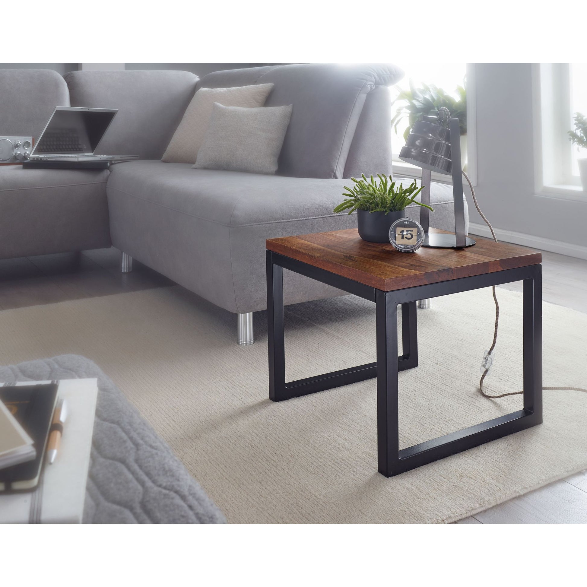 Nancy's Watervliet Bijzettafel - Massief Houten Bijzettafel - Tafel - Salontafel - Koffietafel - Sheesham Hout - 45 x 40 x 45 cm - Bruin - Zwart