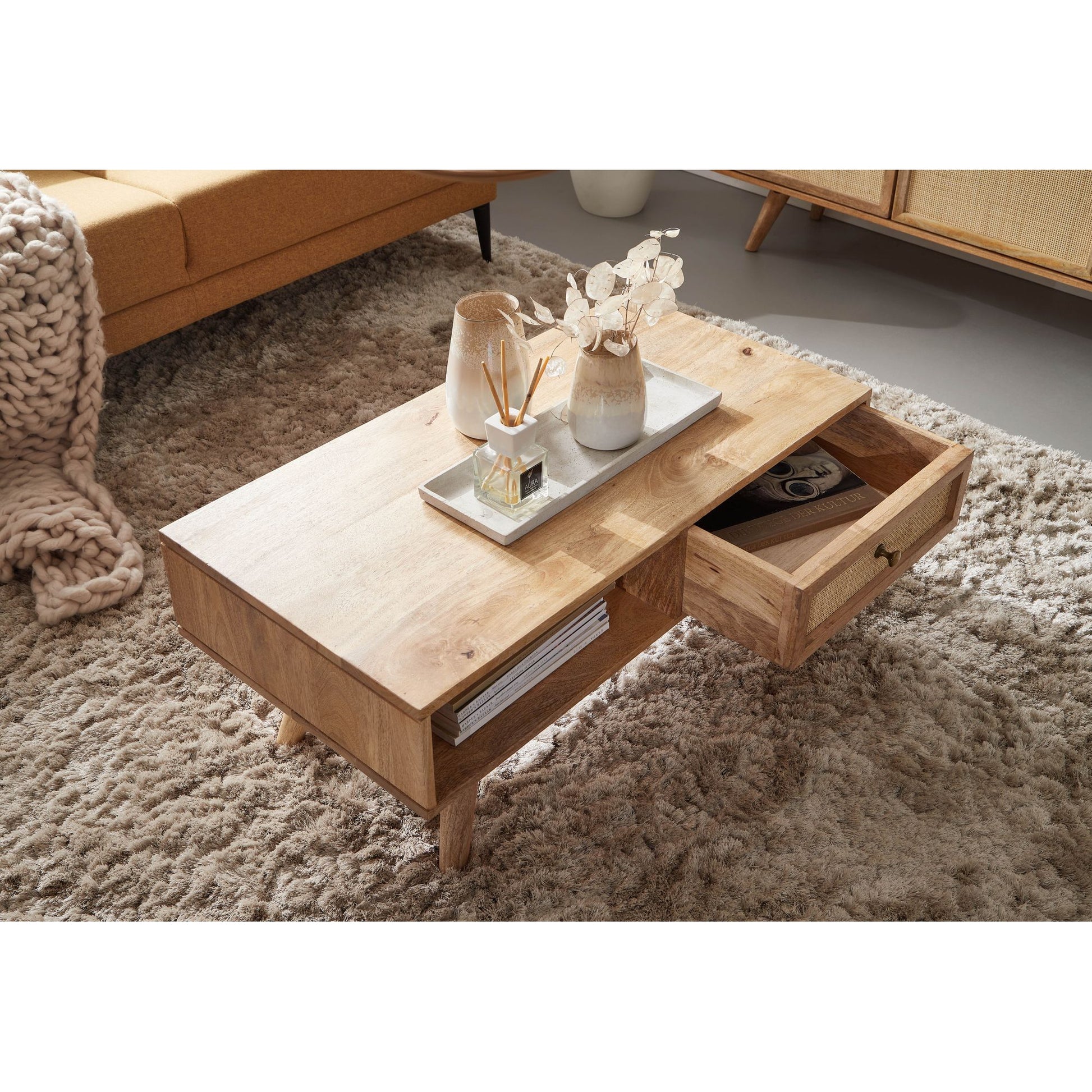 Nancy's Blairsville Salontafel - Koffietafel - Massief Mangohout / Riet Vlechtwerk - 90 x 45 x 40 cm