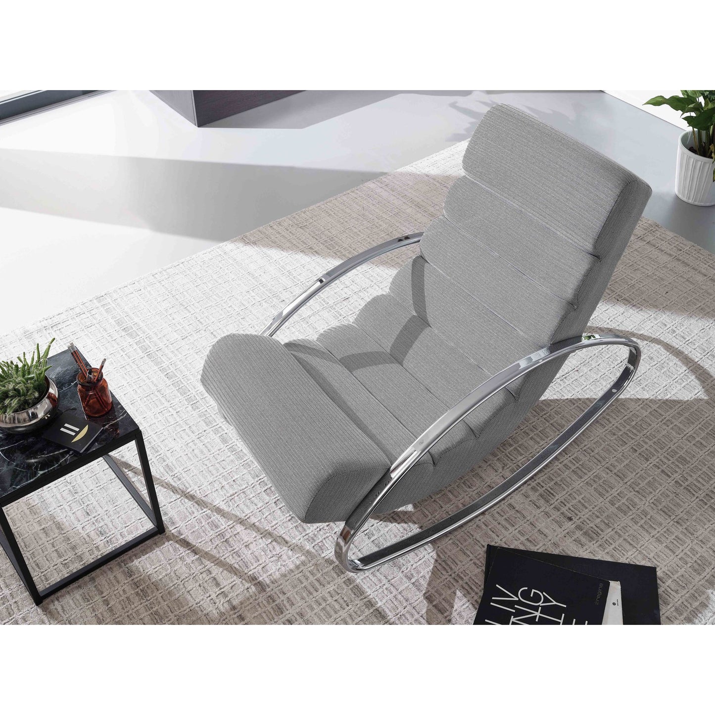 Nancy's Manti Relaxfauteuil - Loungestoel - Schommelstoel - Tuimelfunctie - Fauteuil - Schommelende Lounger - Lounger - Lichtgrijs - Zilver  - Gestoffeerd