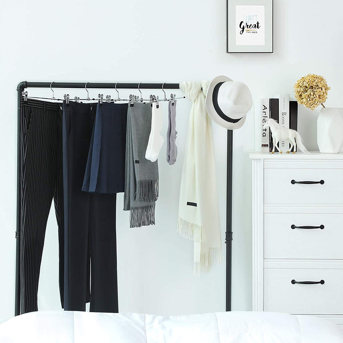 Nancy's Kledinghangers - 20 x metalen broekhanger - Kledinghanger - Kleerhanger extra breed - Antislip - 40 x 10,5 cm - Verchroomd