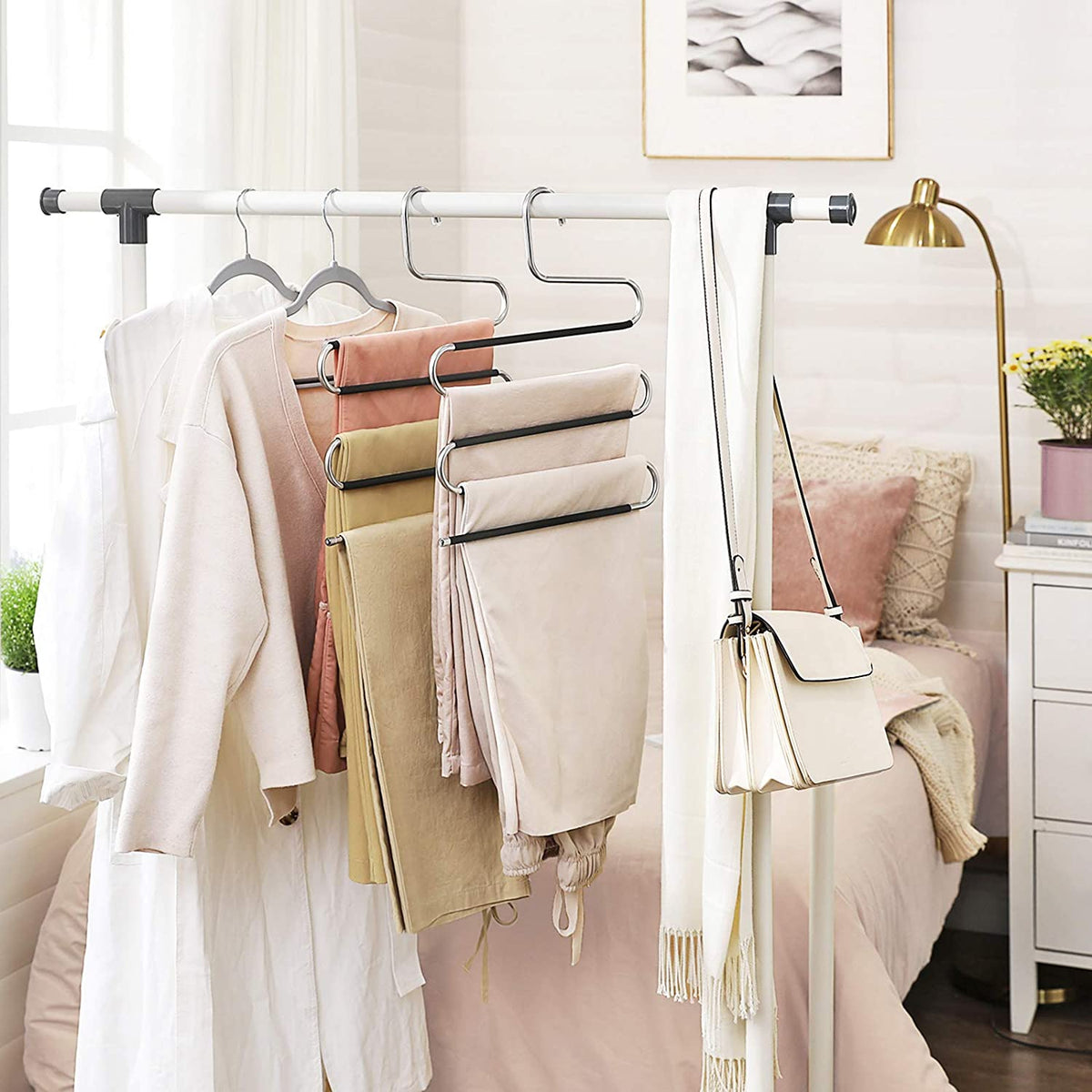 Nancy's Luxe Broekhangers - Set Van 4 - Voor 5 Broeken Per Stuk - S-Vorm - Anti-Slip - Zwart - RVS