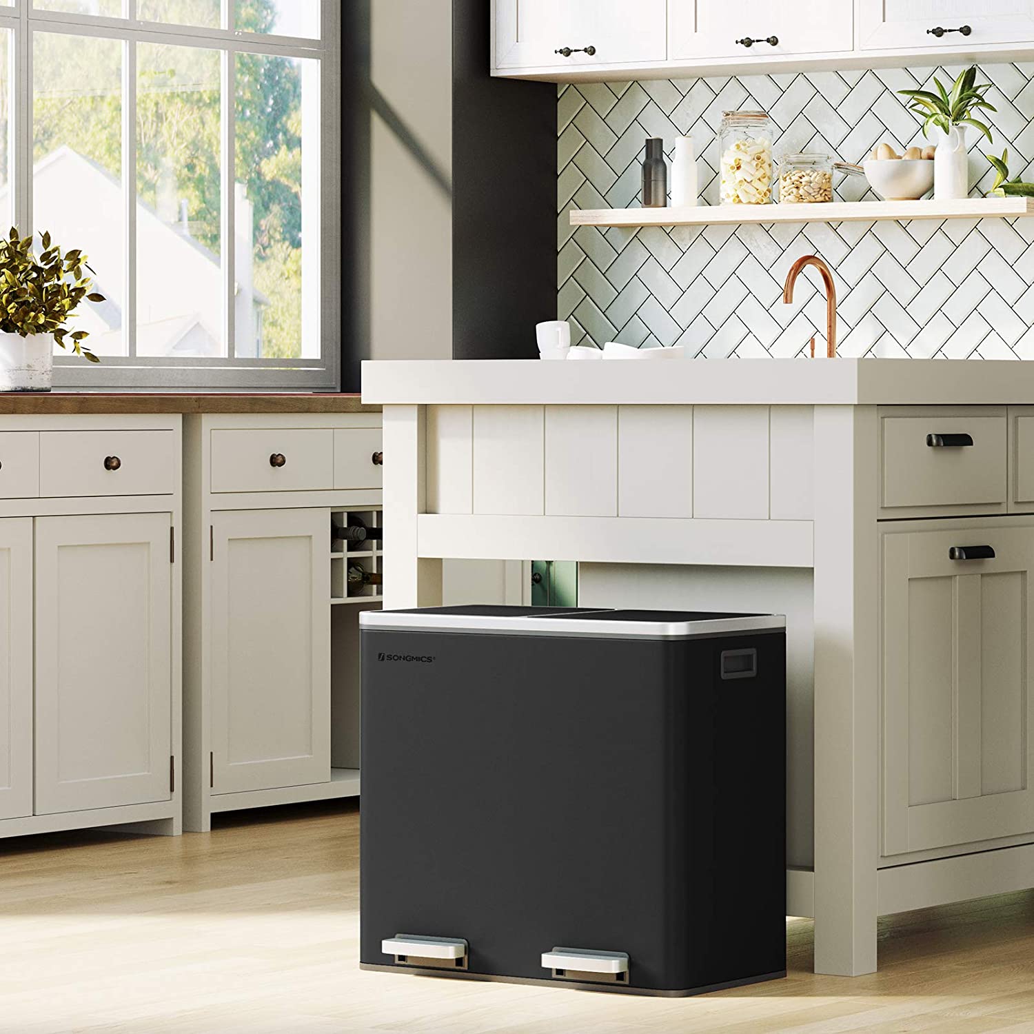 Nancy's Coleman 48L Prullenbak - Vuilnisbak - Pedaalemmer - 2 Compartimenten - Softclose - Binnenemmers - Voetpedalen - Handgrepen - Zwart