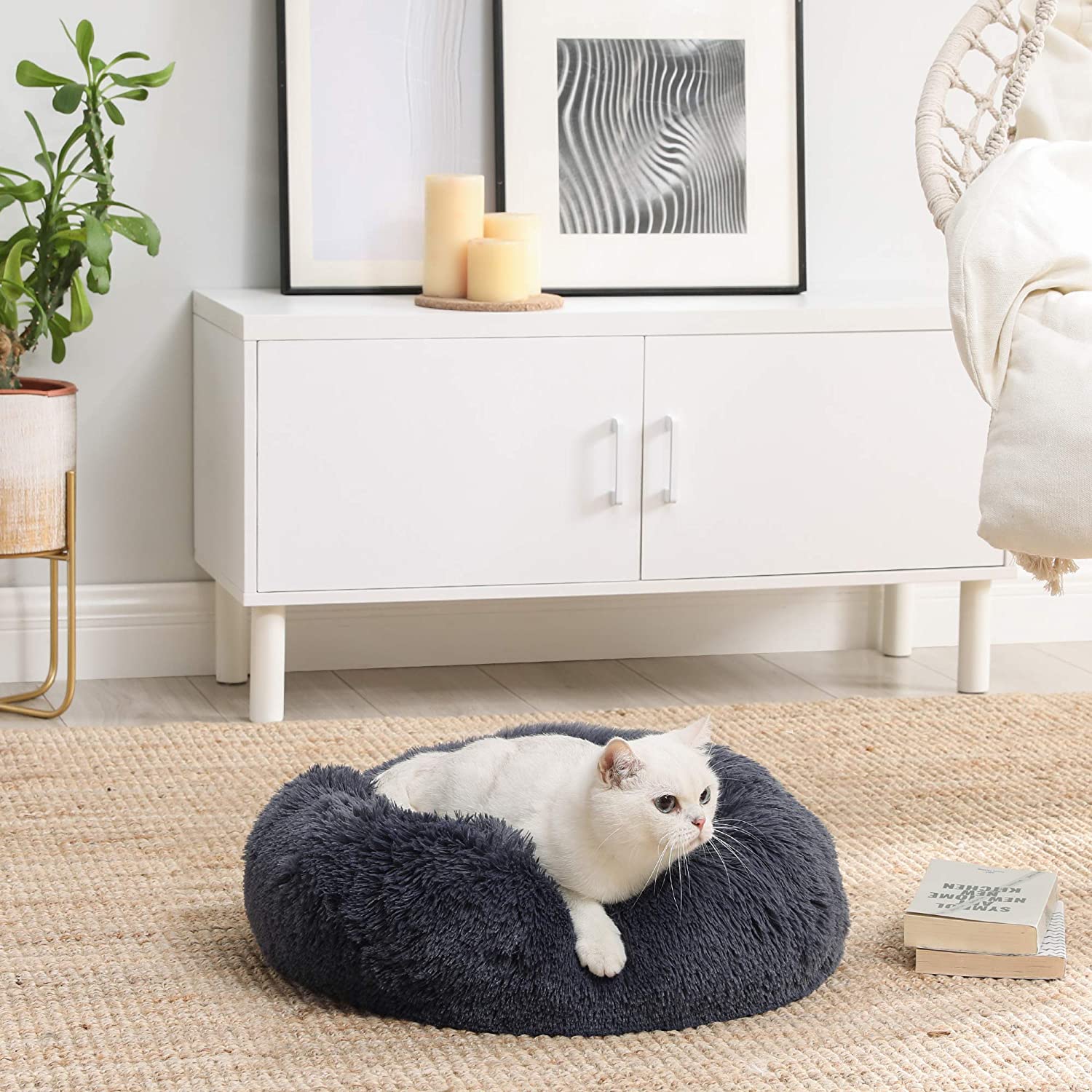 Nancy's Busby Pet Bed - Lit pour chien - Lit pour chat - Peluche douce - Gris foncé - 50 x 20 cm