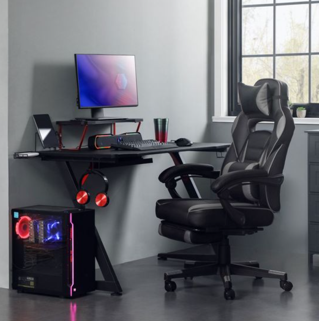 Nancy's Chauvin Gaming chair - Office chair - Swivel chair - Footrest - Headrest - Lumbar cushion - Ergonomic - Height adjustable - Black - 67 x 66 x (116-126) cm 