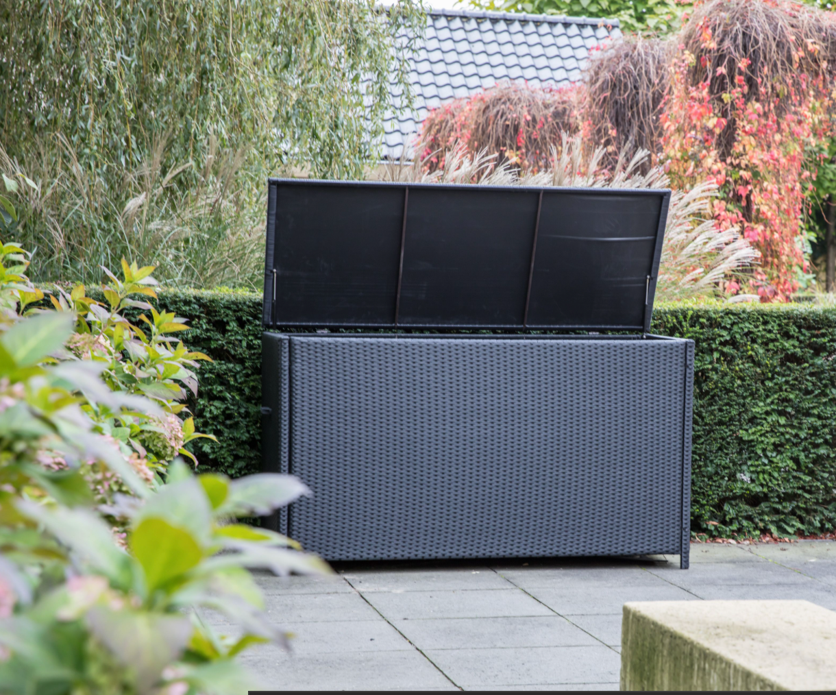 Nancy's Mosil Kussenbox - Riet en Aluminium Frame - Zwart - ± 165 x 65 x 95 cm