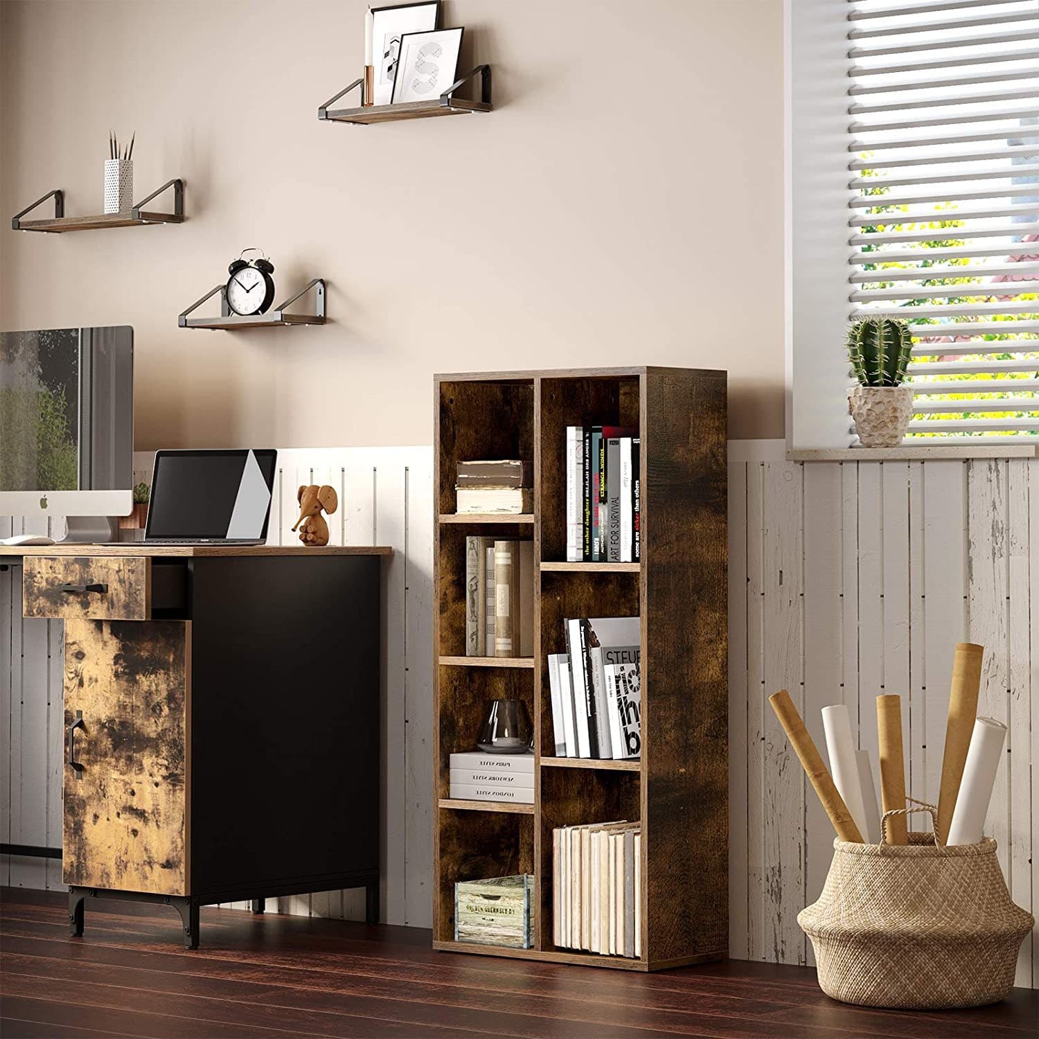 Nancy's Baranu Boekenkast - Opbergkast - 7 Vakkenkast - Industrieel - Hout - Bruin - ± 50 x 25 x 105 cm